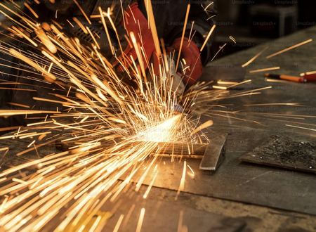 Schweißarbeiten in der Werkstatt